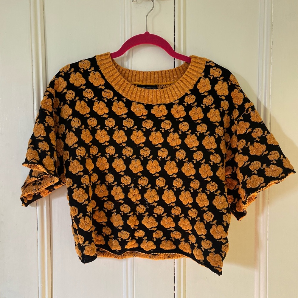 orange floral cropped short sleeve sweater